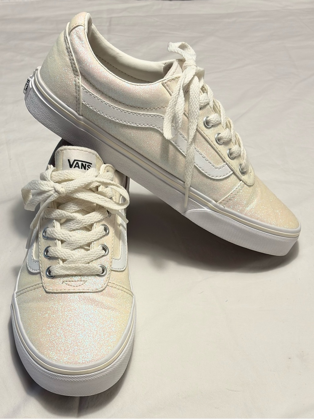Vans Ward Low-Top Sneakers - Pearl Sparkle / Iridescent Blush | Women’s Size 9